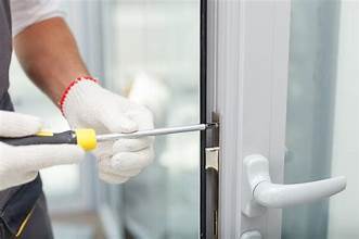  მეტალოპლასტმასის კარ-ფანჯრა